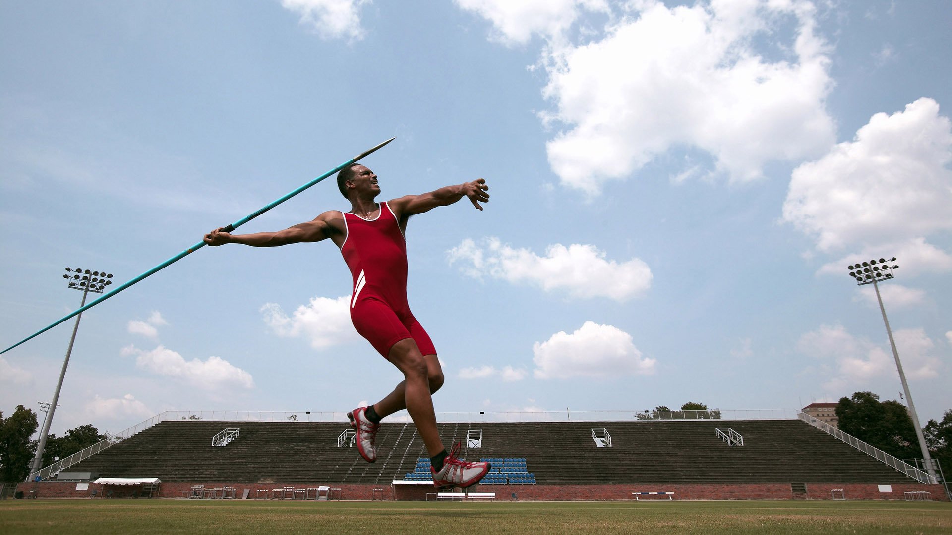 成绩构成变化:中国平均后程快过前程,中国的平均